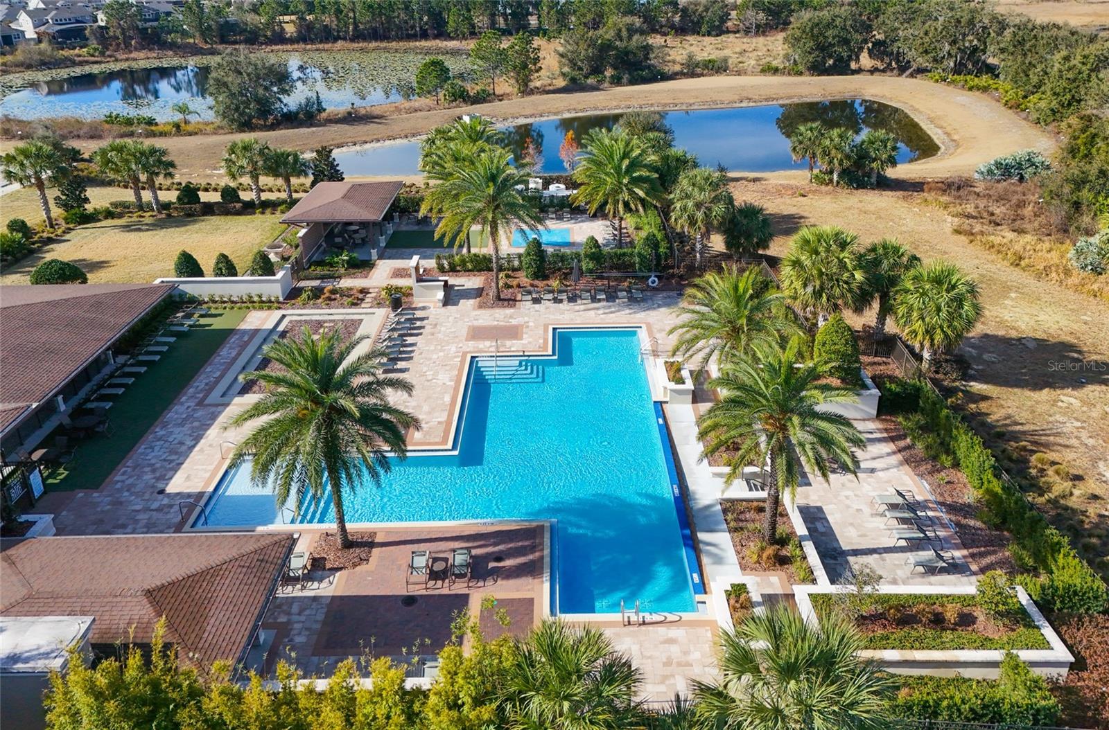 HAWKSMOOR-PH 1 - Residential