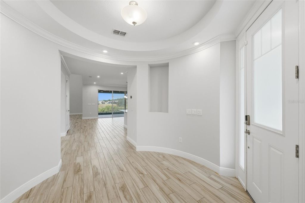 Photo of 17060 Wingspread Loop, Winter Garden, FL 34787 (MLS # O6379390)