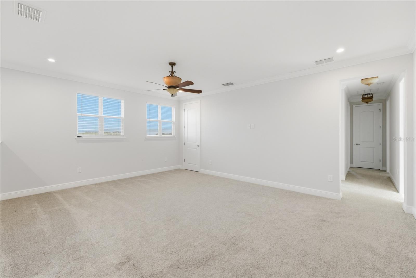 HAWKSMOOR-PH 1 - Residential