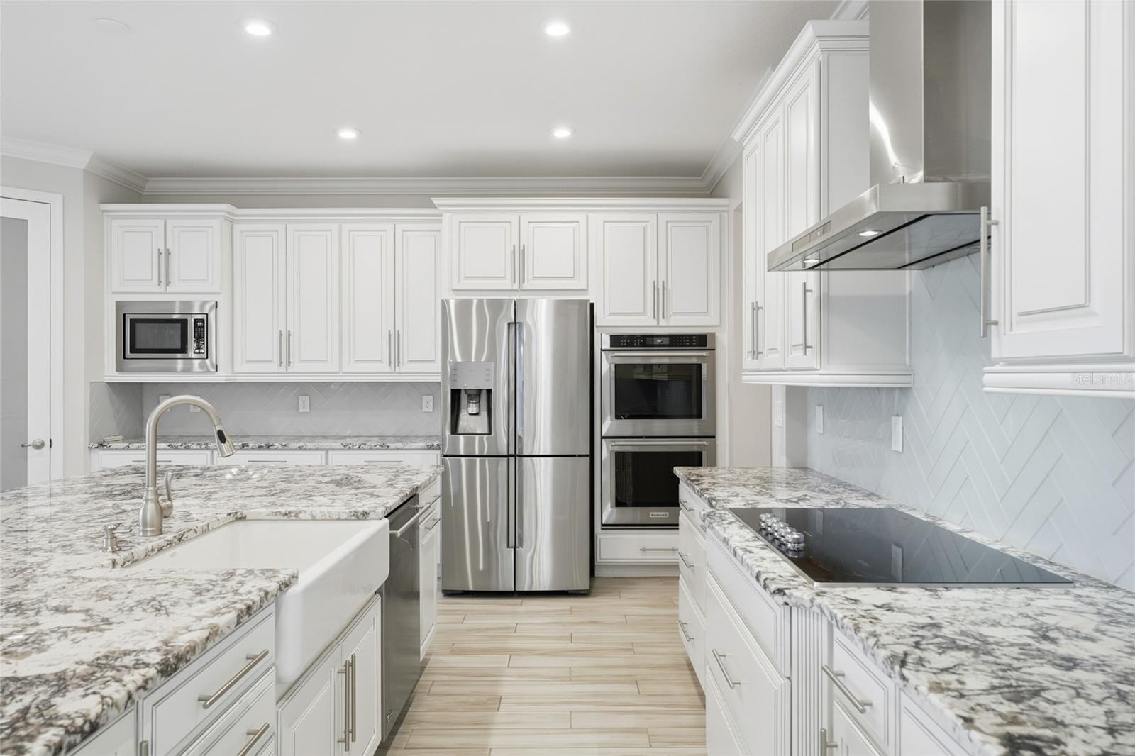 17060 WINGSPREAD LOOP