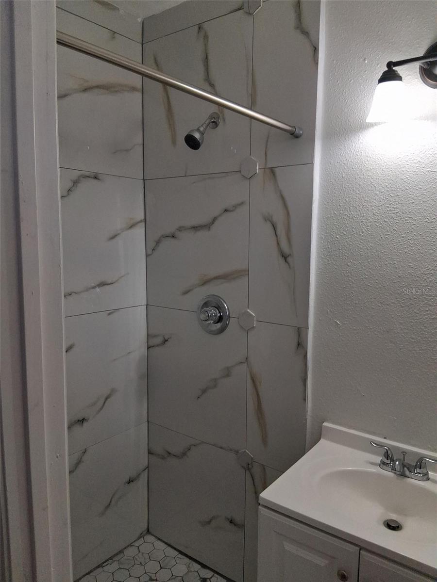 LARRYS SUB - Residential