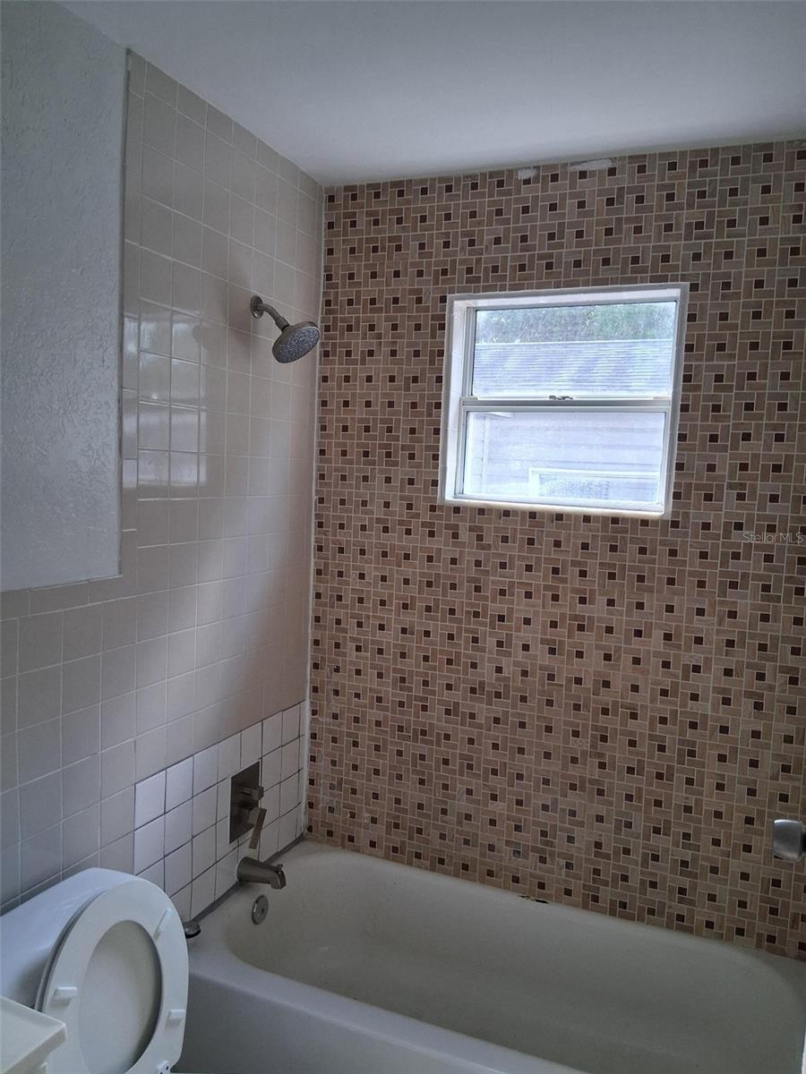 LARRYS SUB - Residential