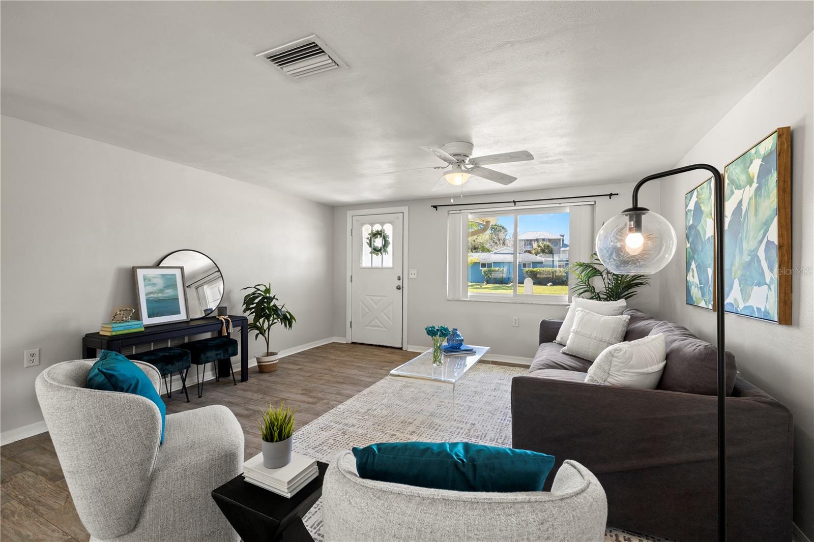 MARTHAS VINEYARD - Residential