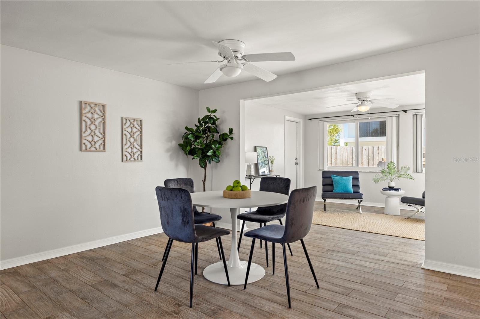 MARTHAS VINEYARD - Residential