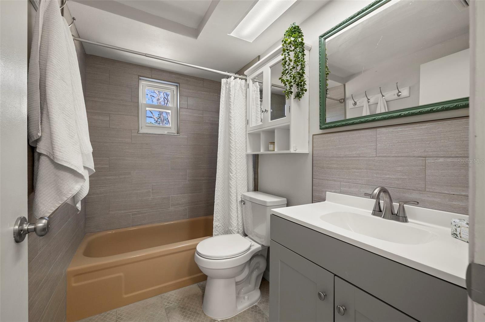 MARTHAS VINEYARD - Residential