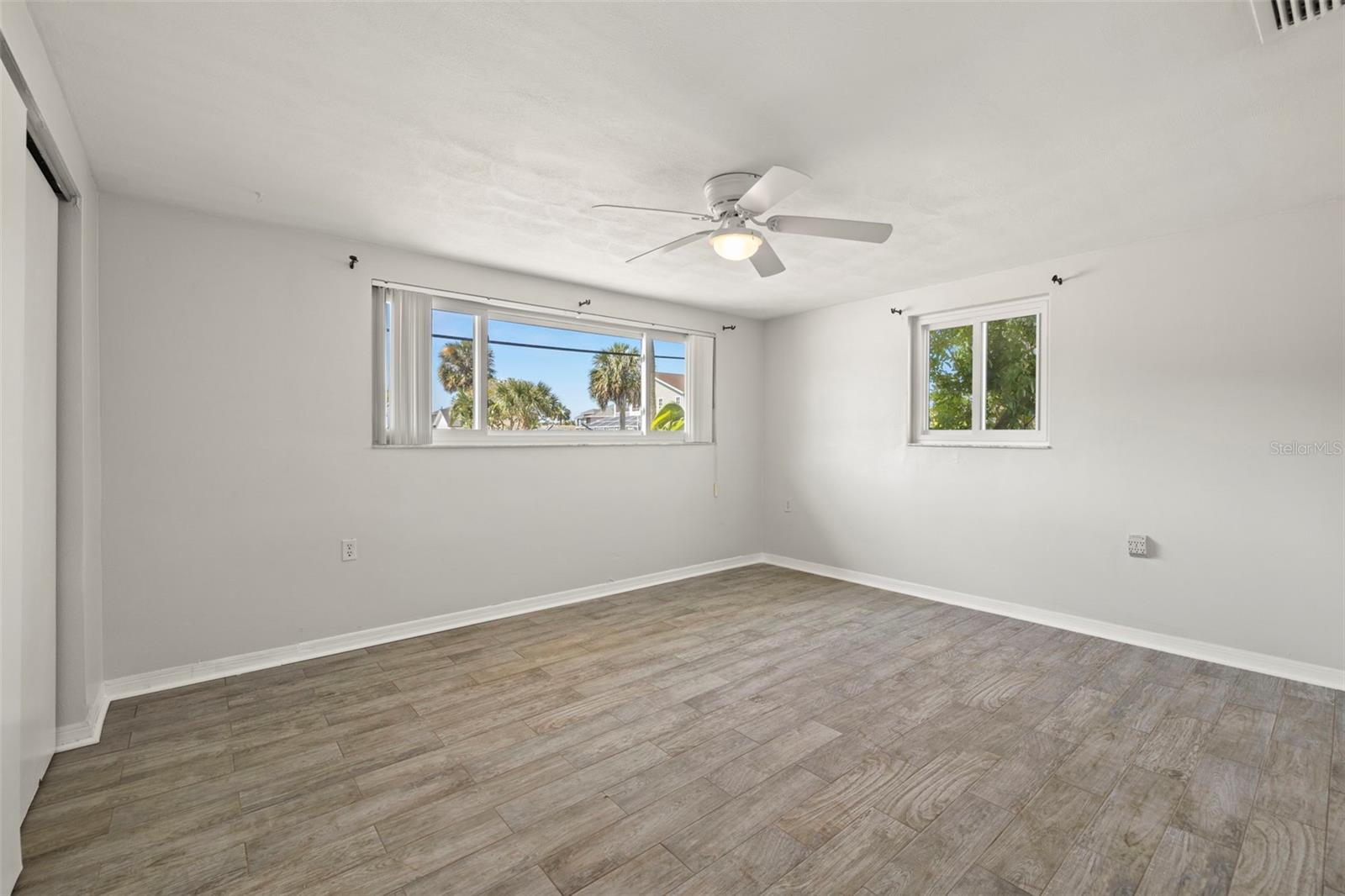 MARTHAS VINEYARD - Residential