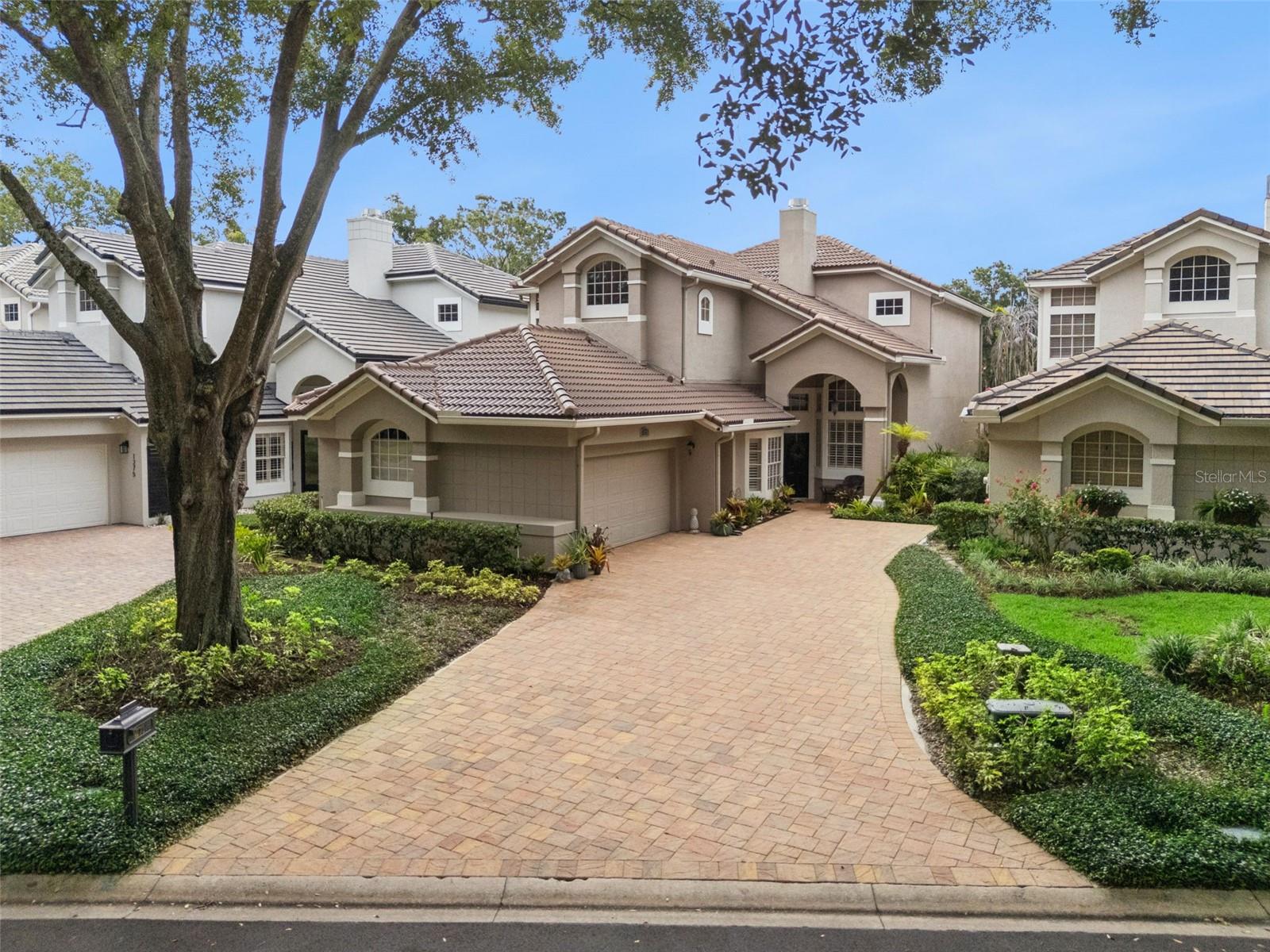 1279 GLENCREST DRIVE