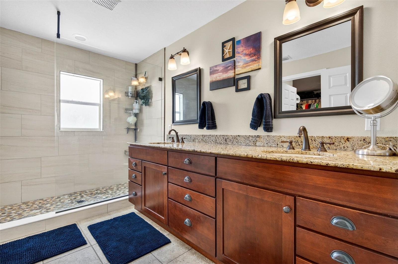 HENDERSON BEACH - Residential