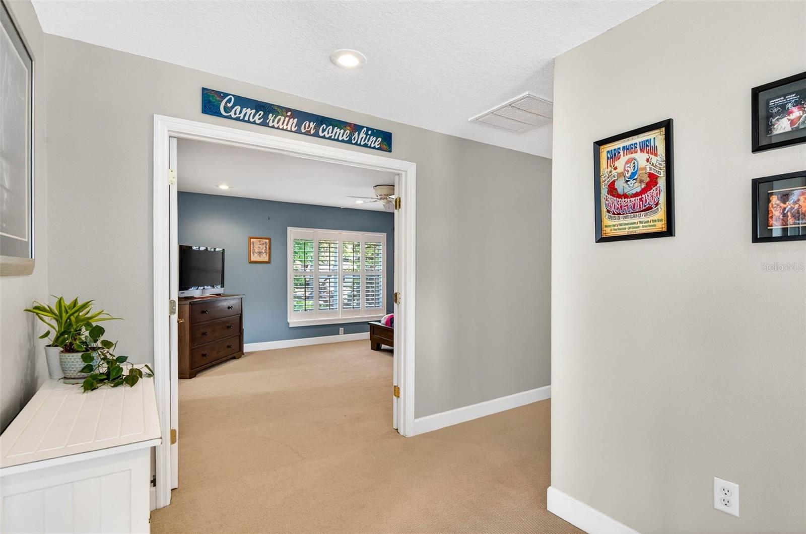 HENDERSON BEACH - Residential