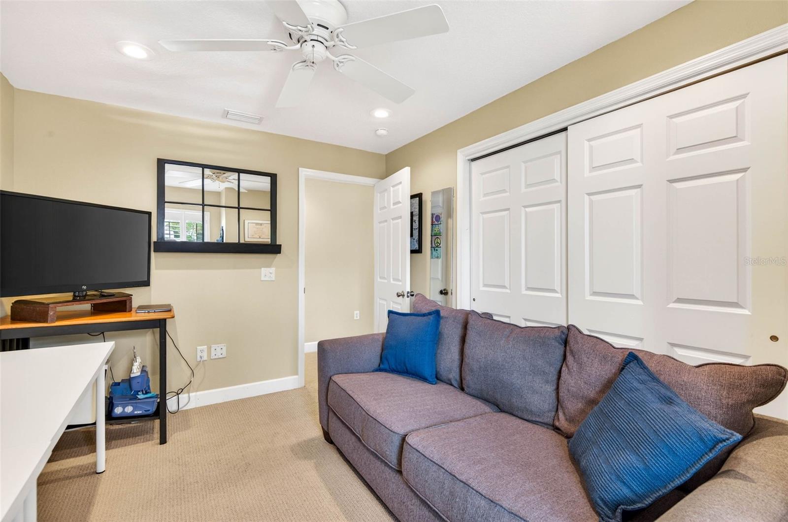 HENDERSON BEACH - Residential