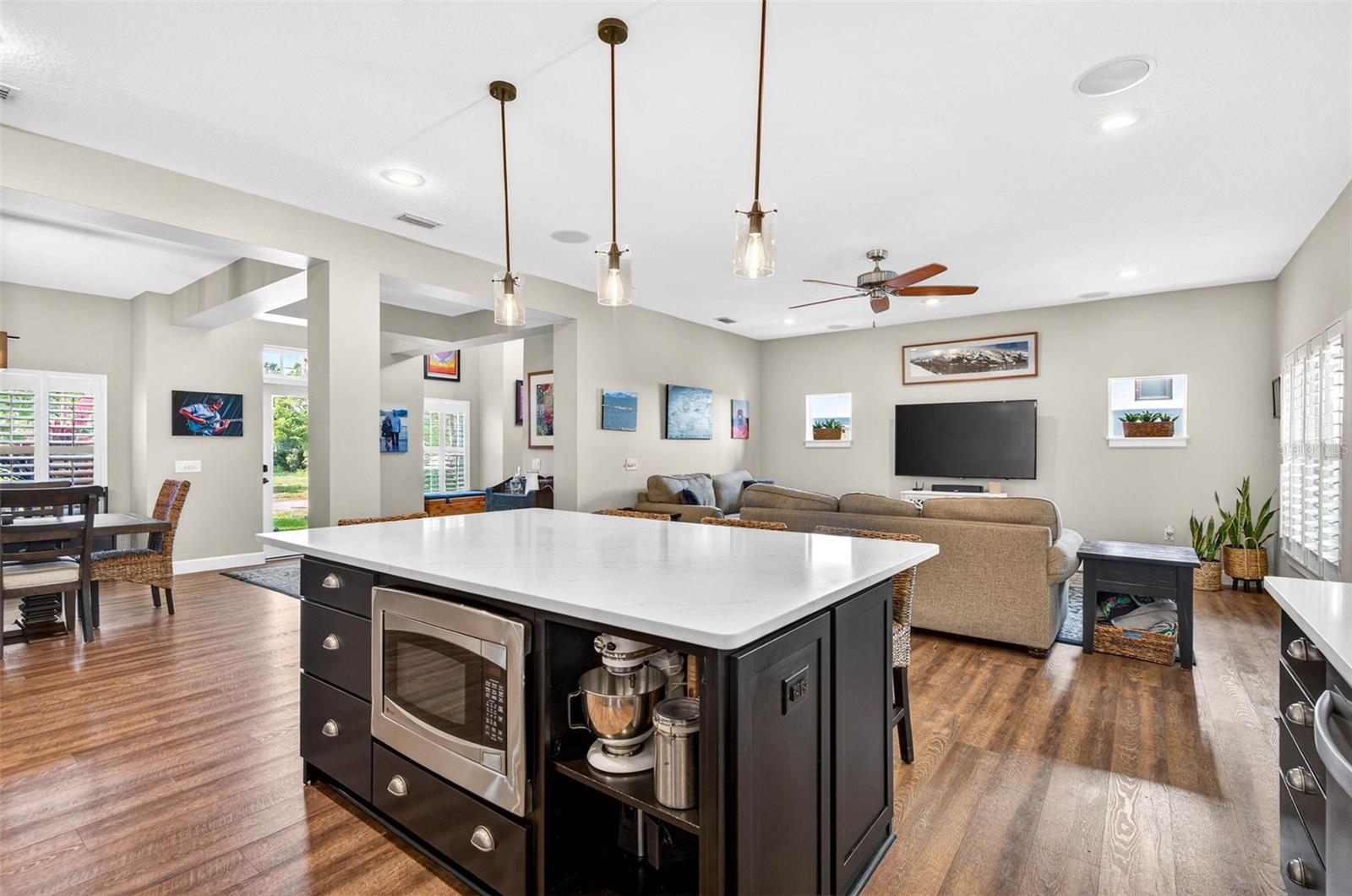 HENDERSON BEACH - Residential