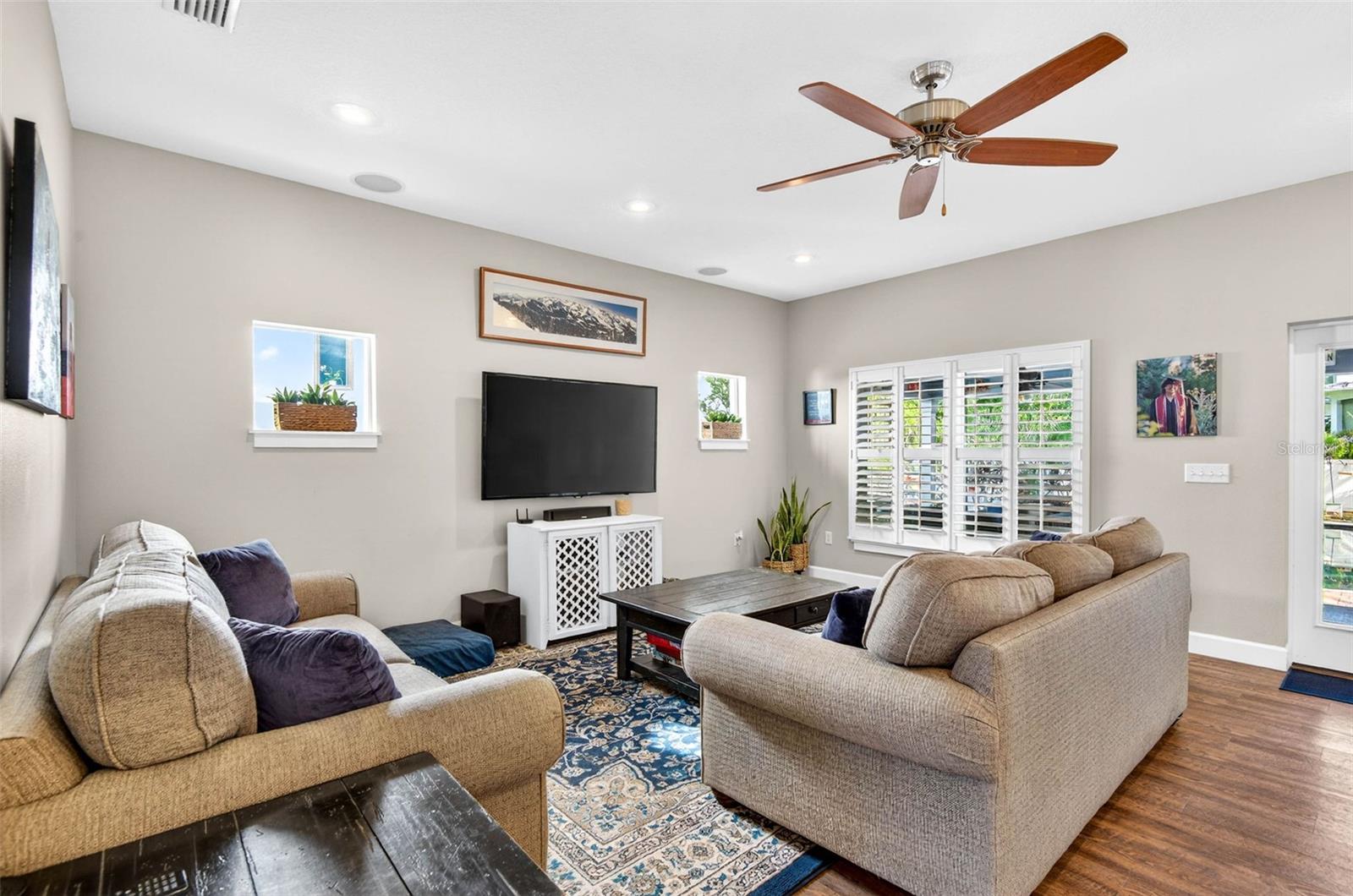 HENDERSON BEACH - Residential