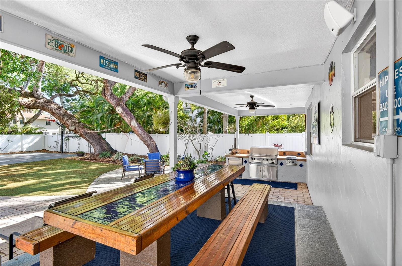 HENDERSON BEACH - Residential