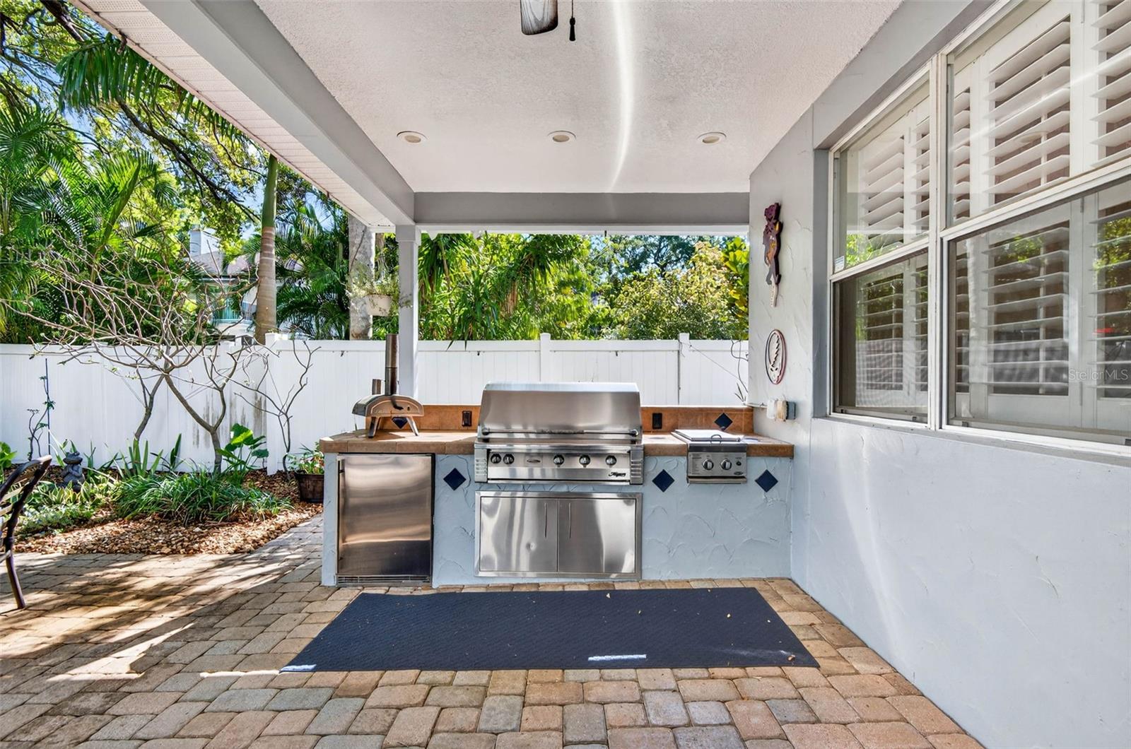 HENDERSON BEACH - Residential