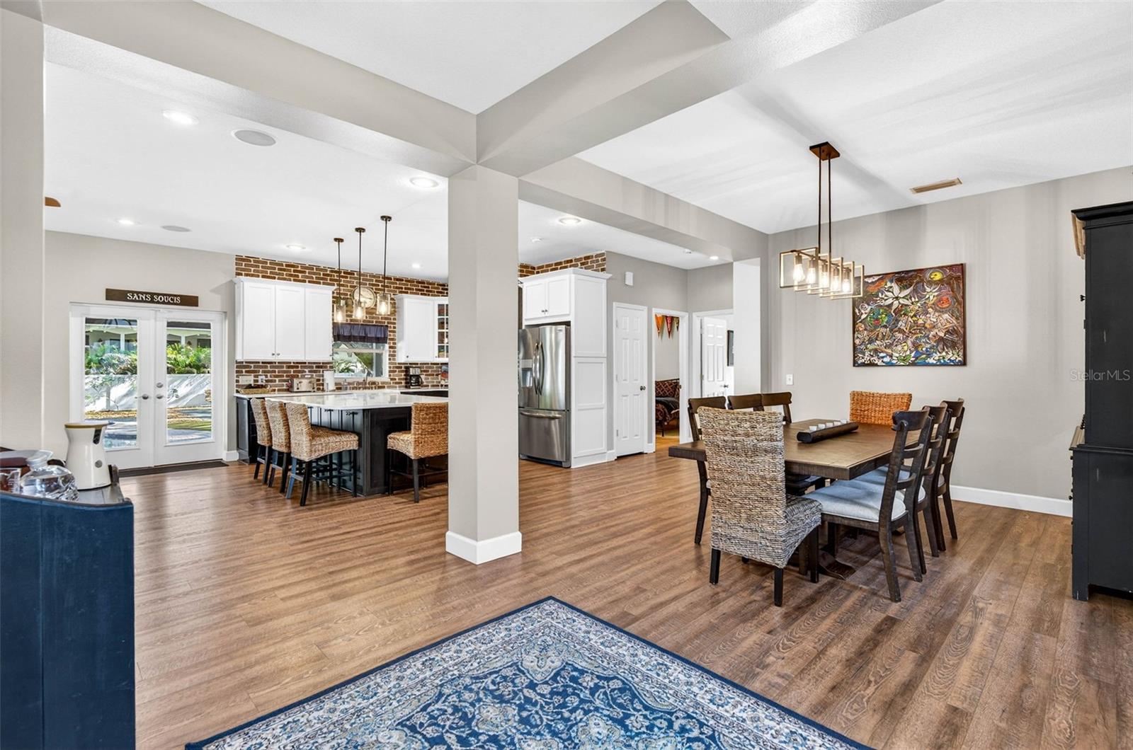 HENDERSON BEACH - Residential