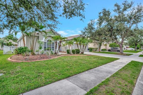 Photo of 6122 44th Court E, Bradenton, FL 34203 (MLS # A4621499)