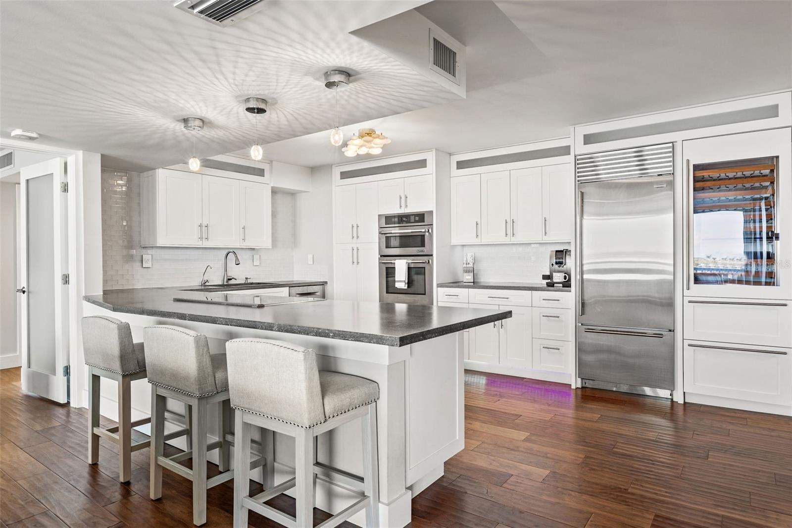 TREASURE ISLAND TENNIS & YACHT CLUB - Residential Lease