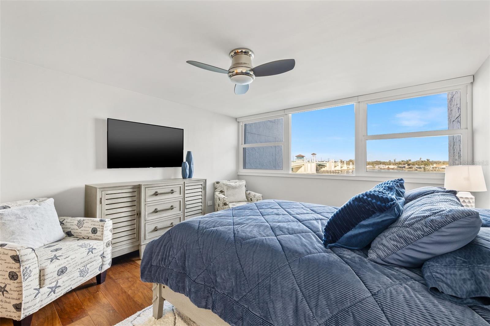 TREASURE ISLAND TENNIS & YACHT CLUB - Residential Lease