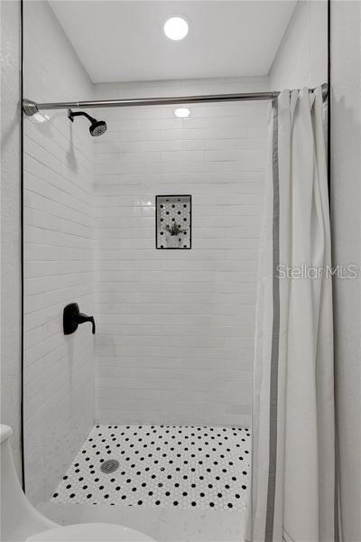 MEADOW LAWN 10TH ADD - Residential Lease