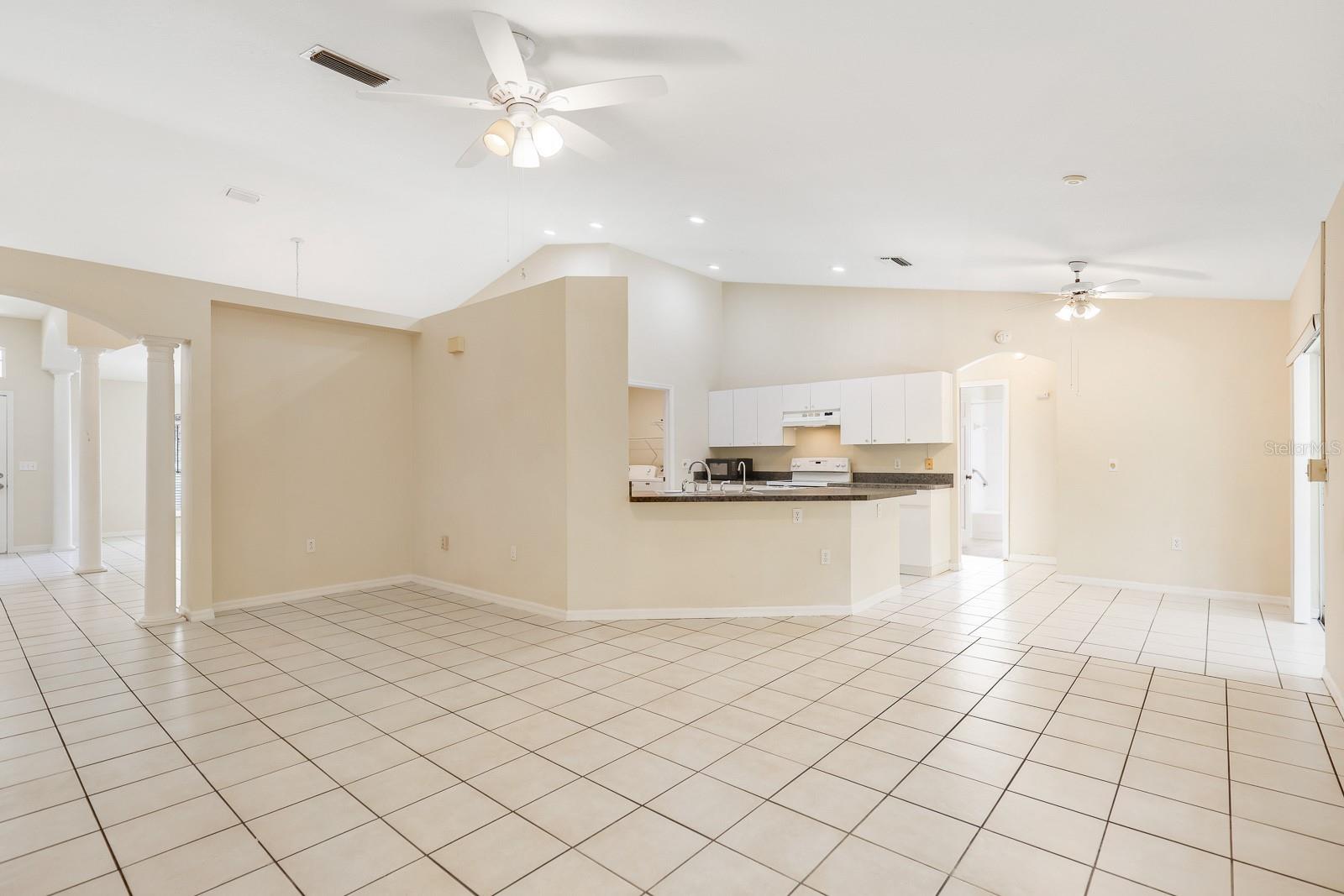 MEADOW POINTE - Residential
