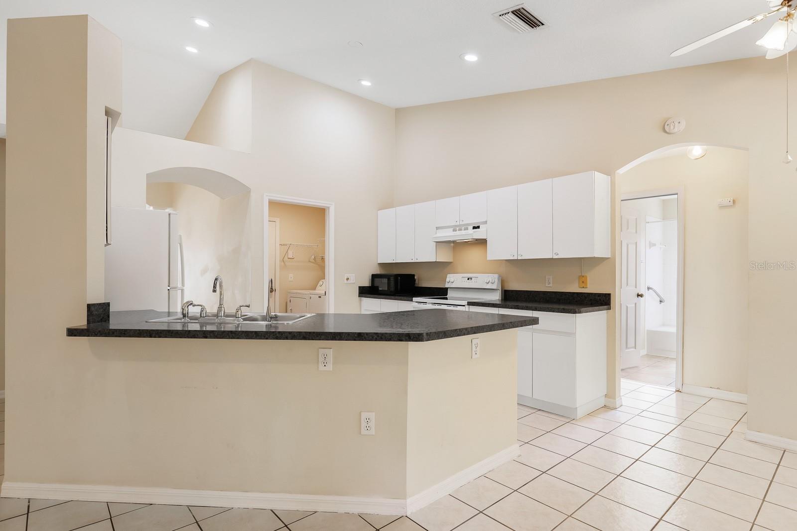 MEADOW POINTE - Residential