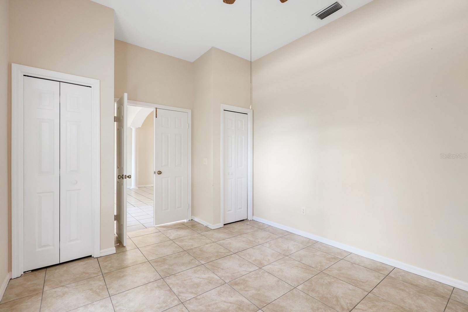 MEADOW POINTE - Residential