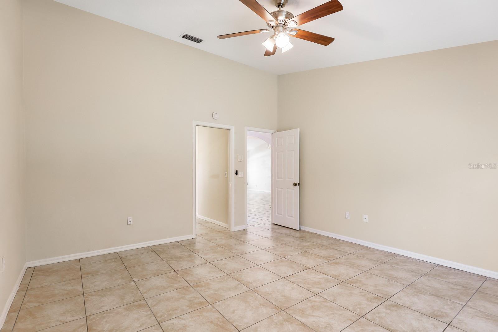 MEADOW POINTE - Residential