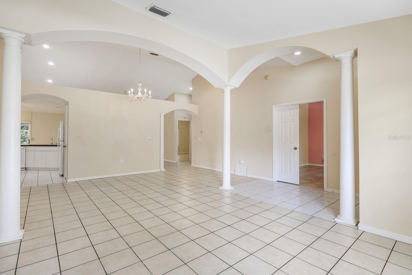 MEADOW POINTE - Residential