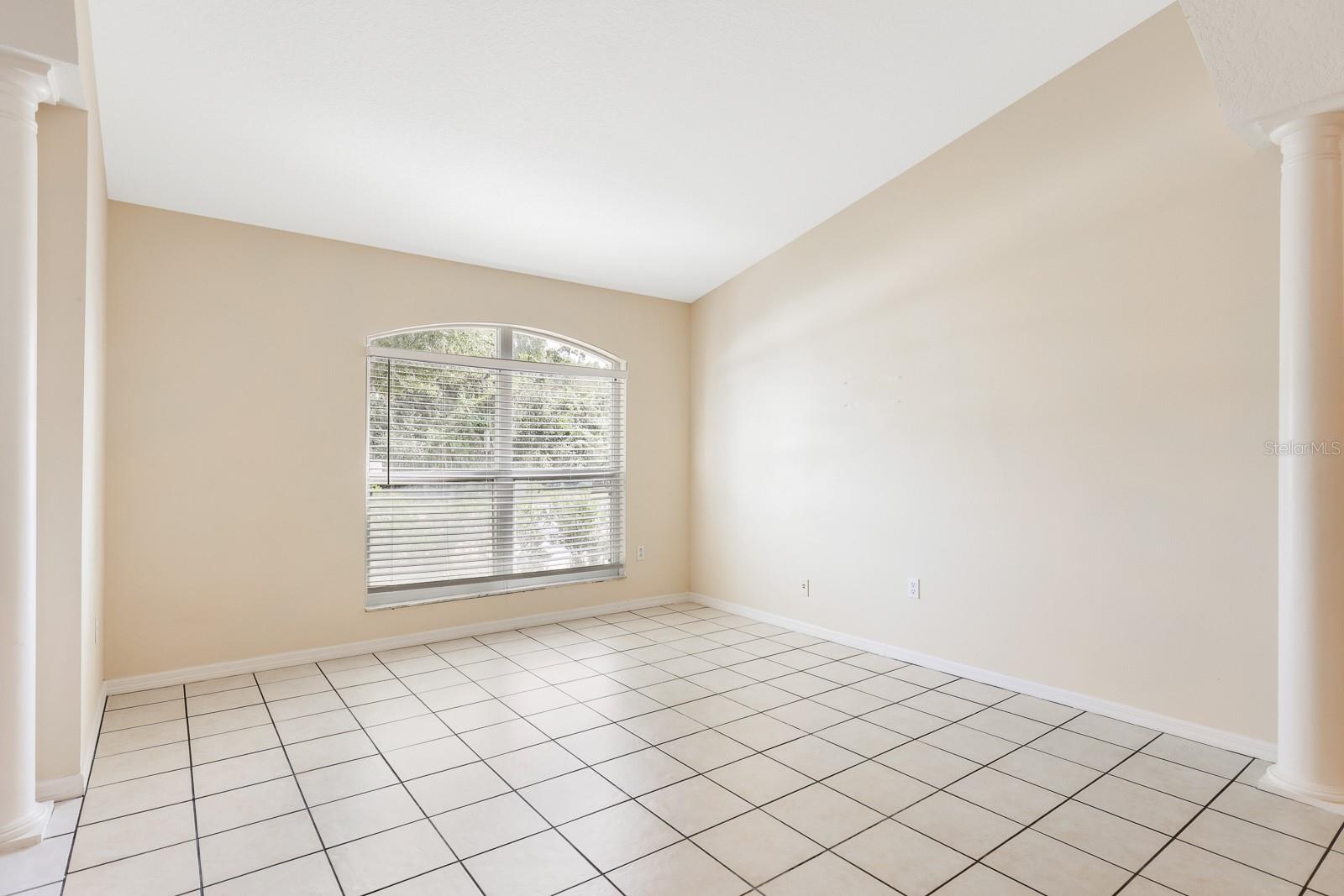 MEADOW POINTE - Residential