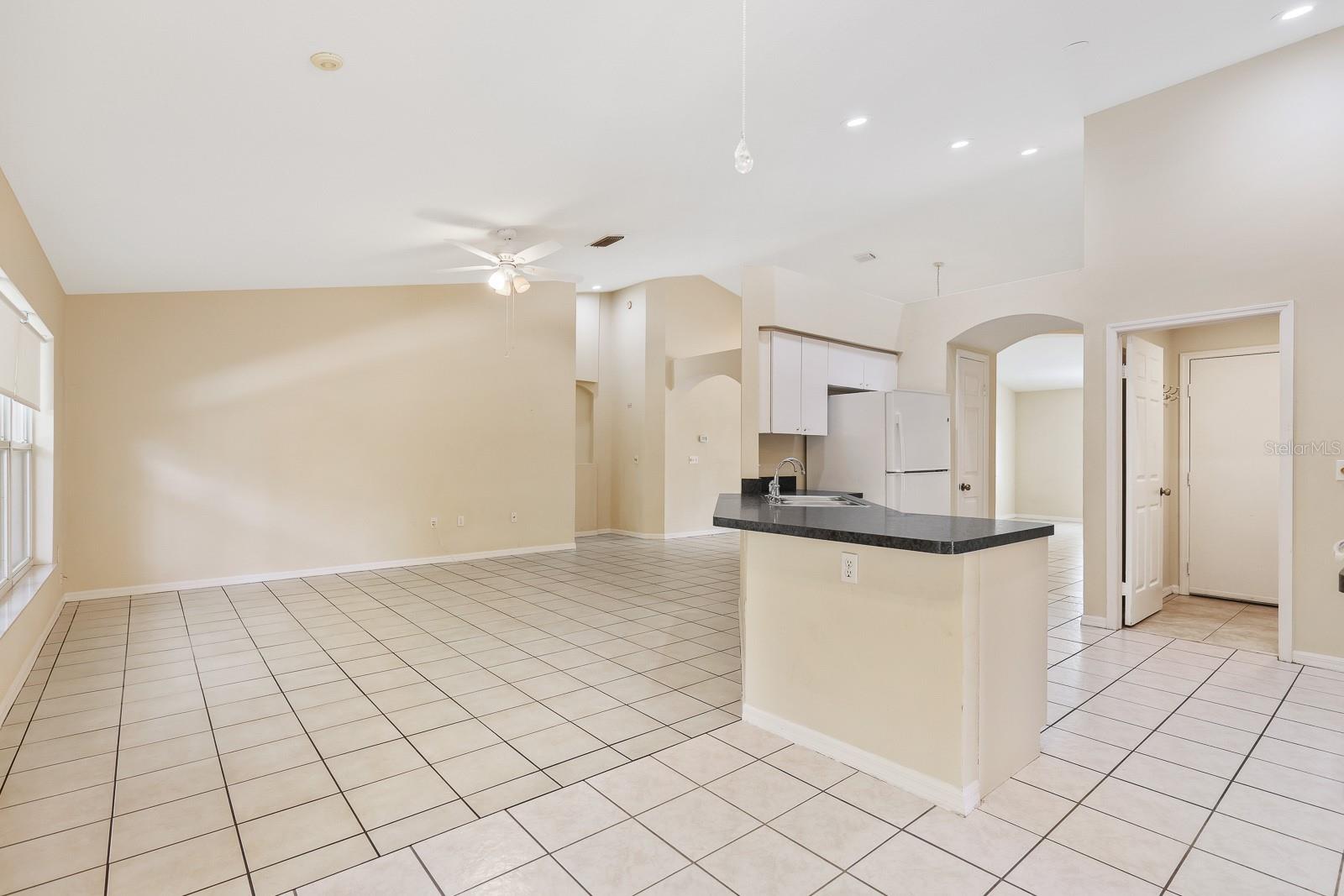 MEADOW POINTE - Residential