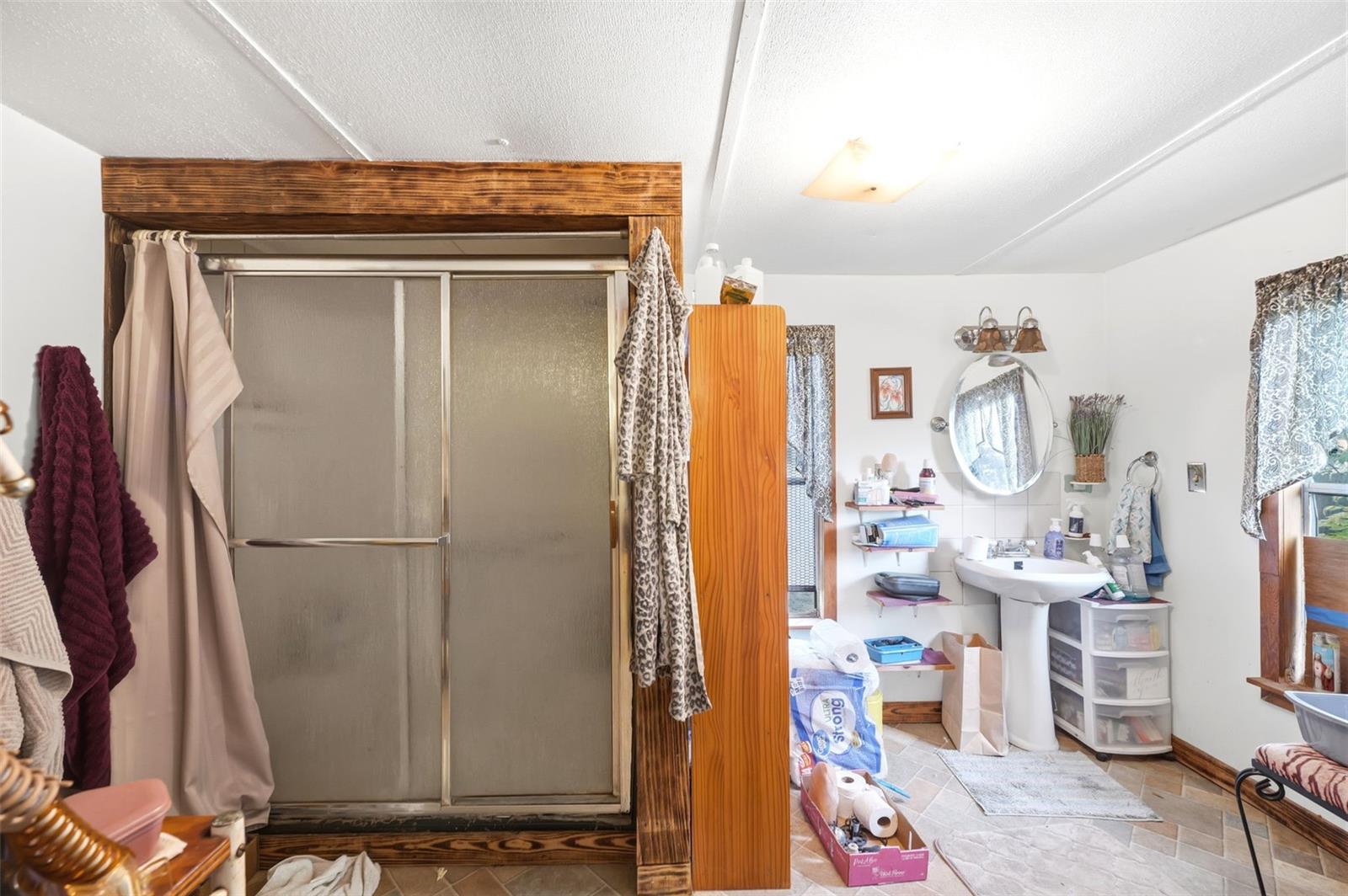 PINE TREE ACRES - Residential