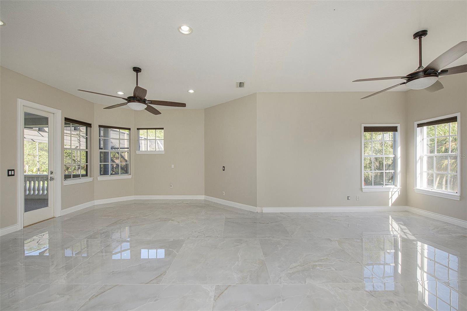 TAMPA PALMS 4A UNIT 2B5 - Residential