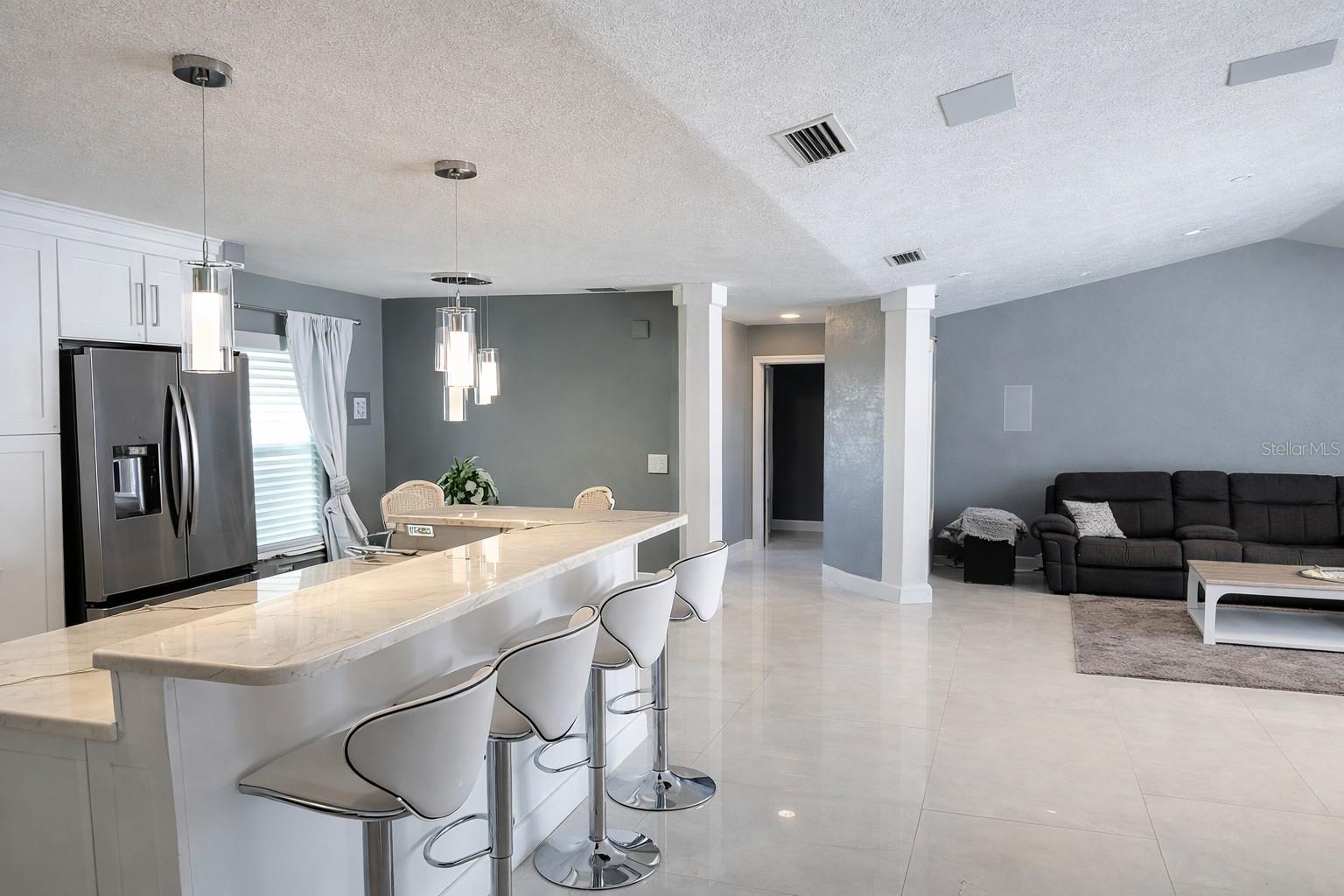 HERITAGE LAKE ESTATES - Residential