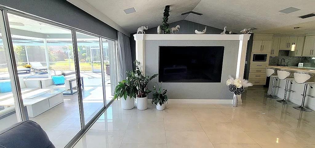 HERITAGE LAKE ESTATES - Residential