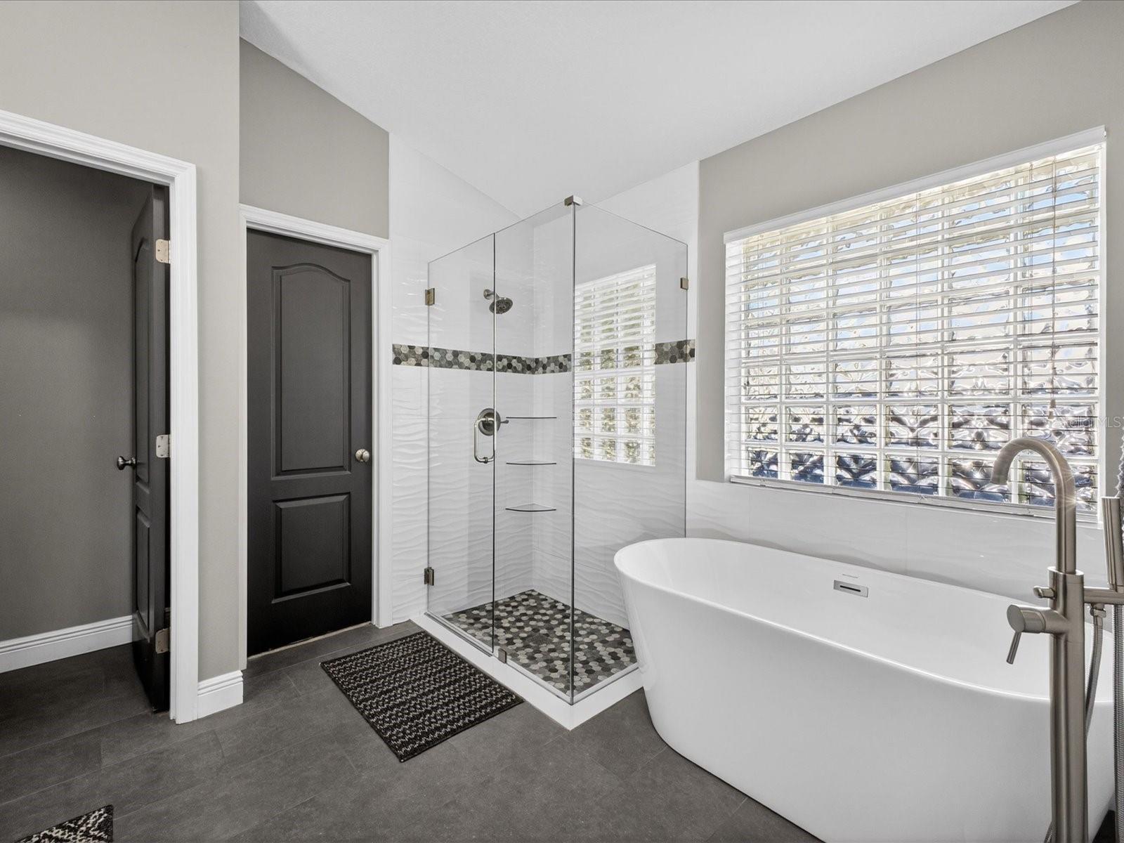 SUSANS LANDING - Residential