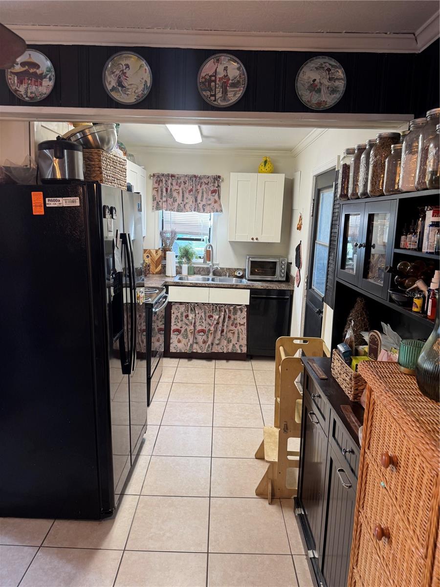 SUNSHINE GARDENS - Residential