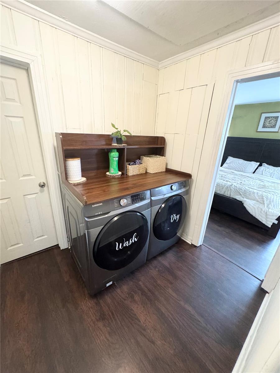 SUNSHINE GARDENS - Residential