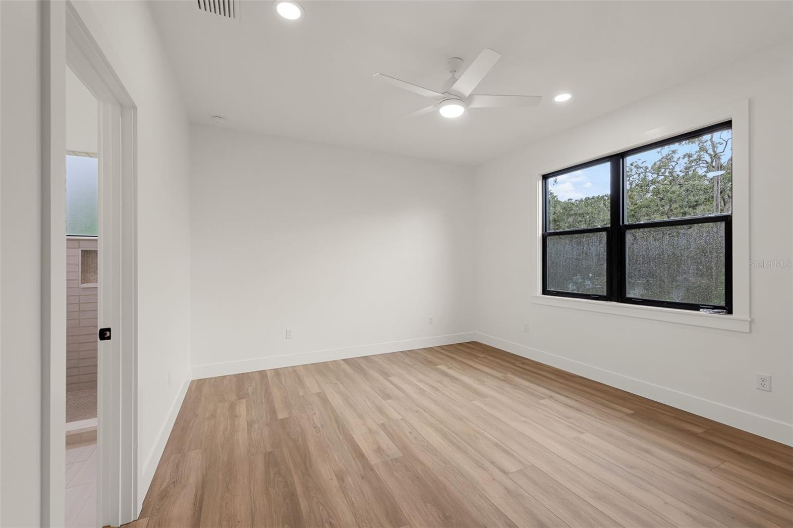 SHOWALTER PARK - Residential