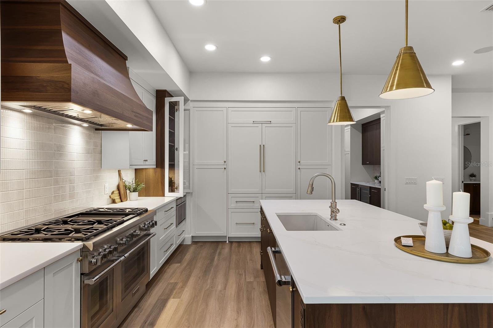 SHOWALTER PARK - Residential