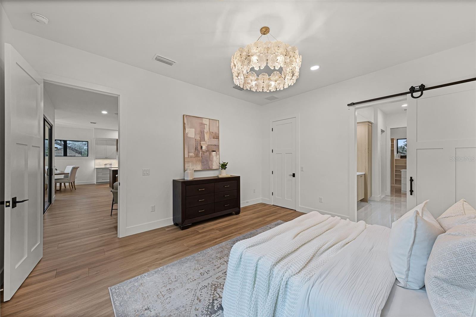 SHOWALTER PARK - Residential