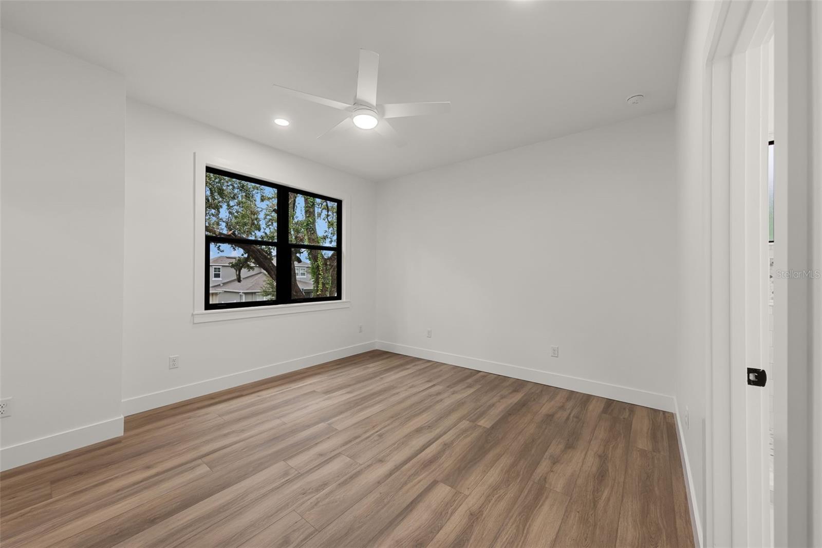 SHOWALTER PARK - Residential