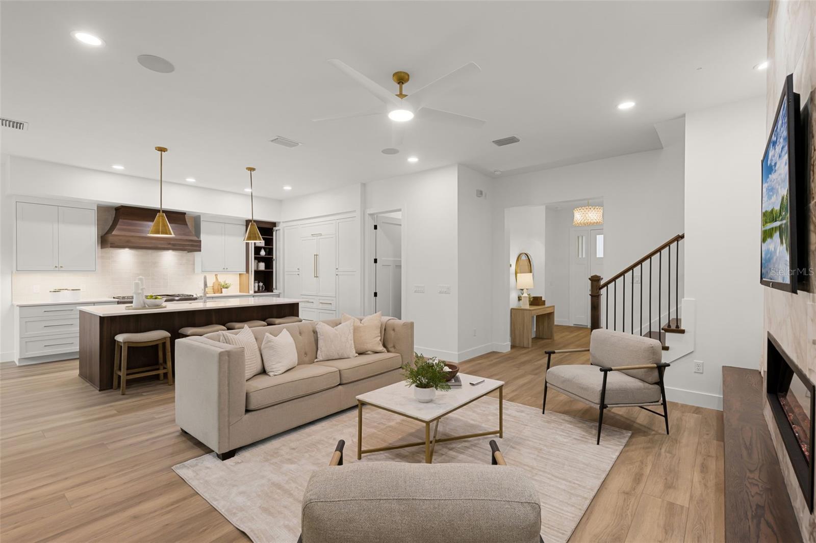 SHOWALTER PARK - Residential