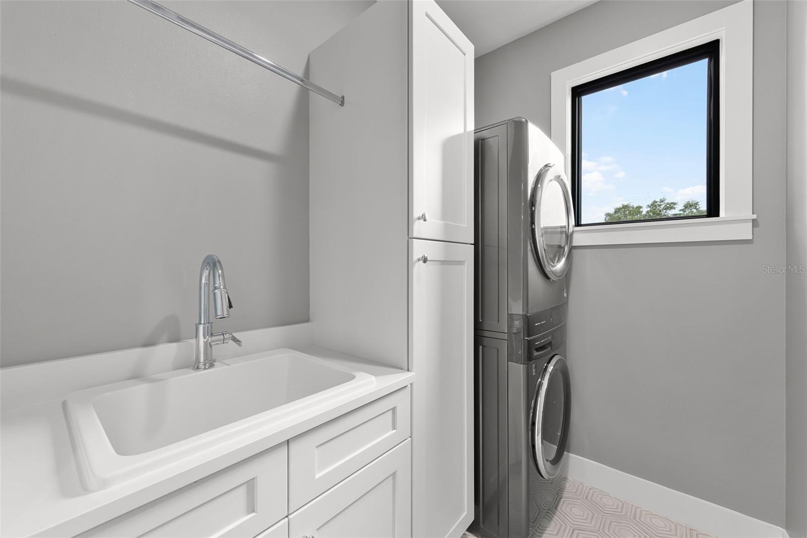 SHOWALTER PARK - Residential