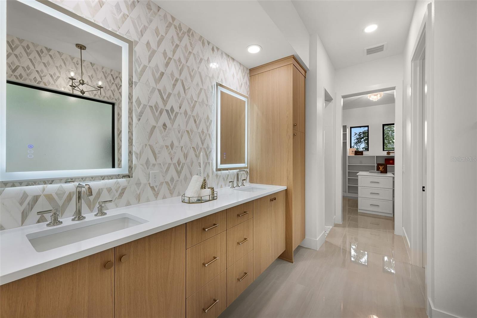 SHOWALTER PARK - Residential