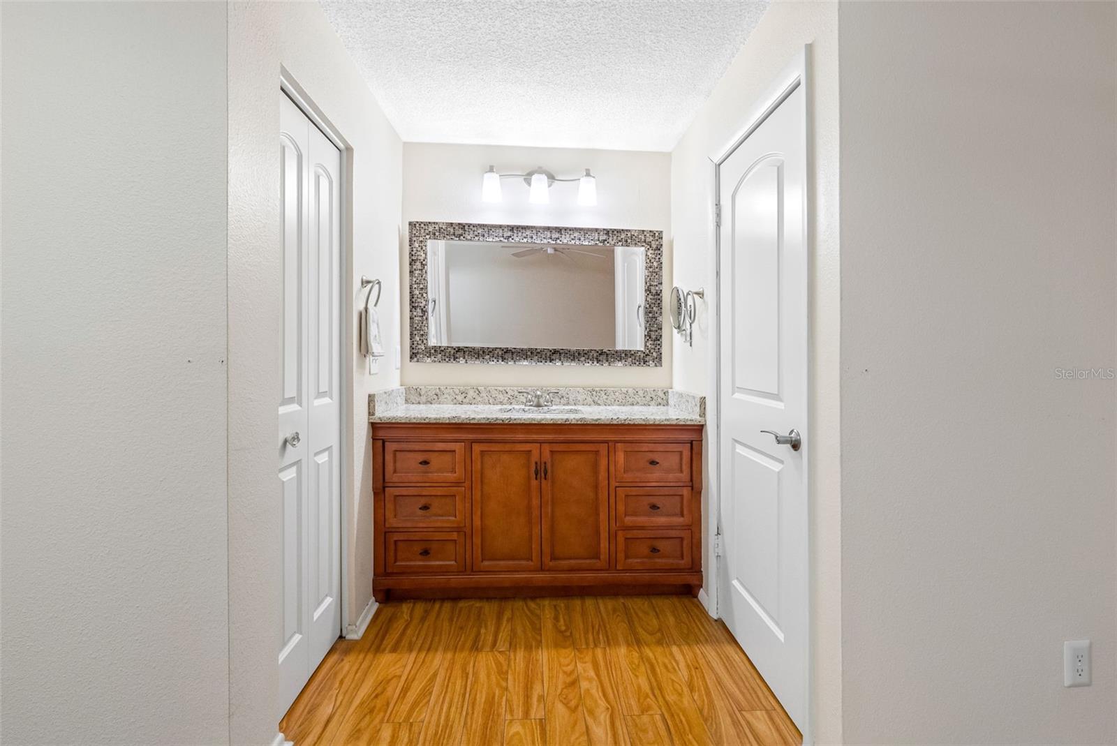 CHATEAUX WOODS CONDO - Residential