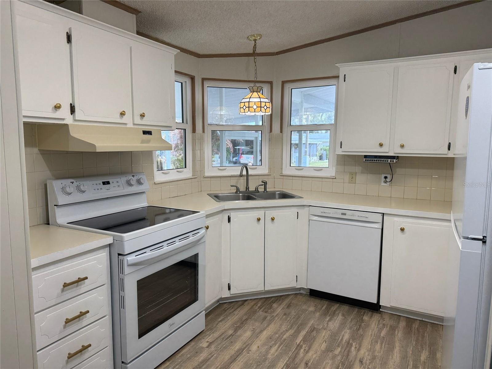 TIMBER LAKE ESTATES - Residential