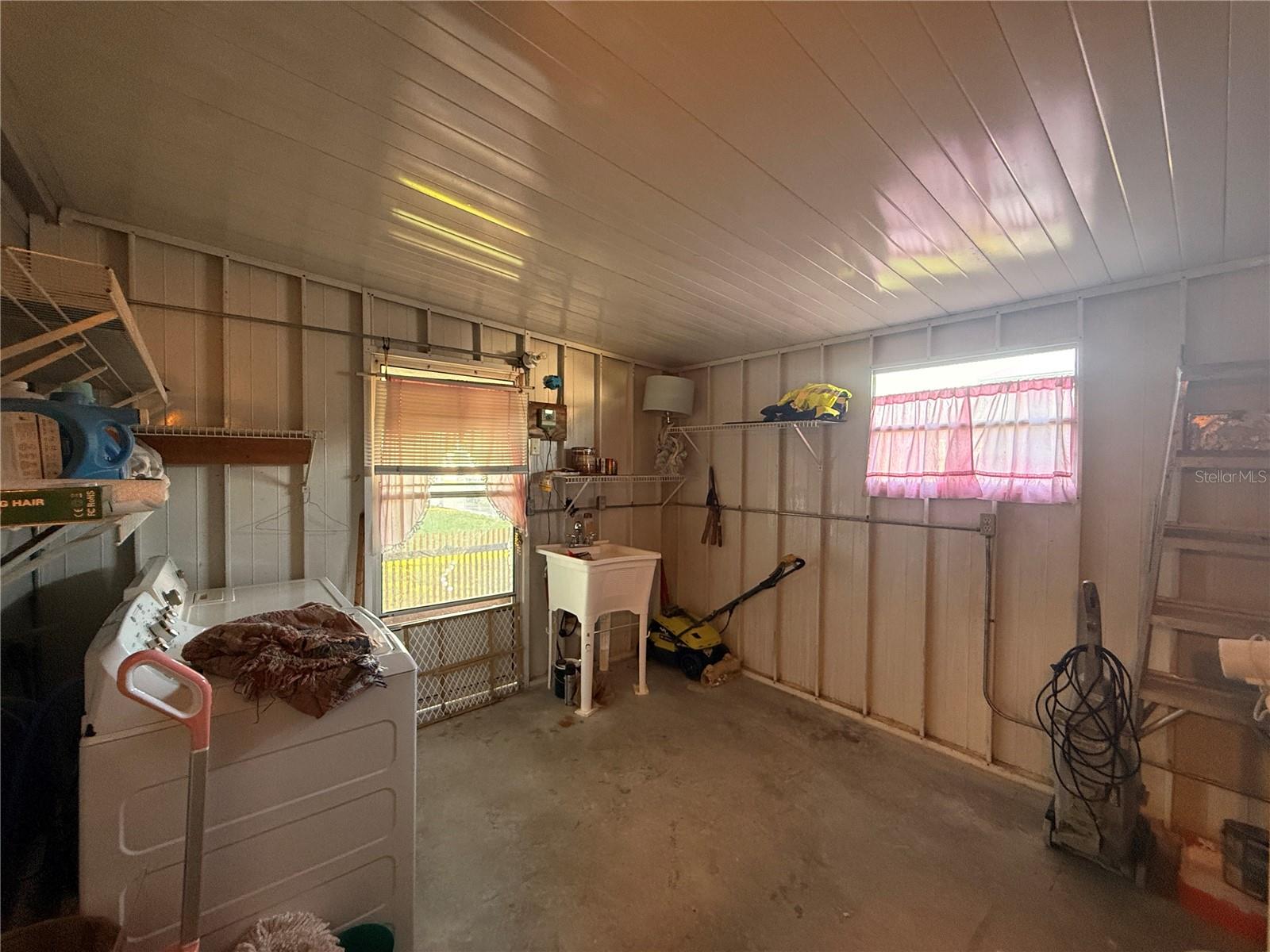 TIMBER LAKE ESTATES - Residential