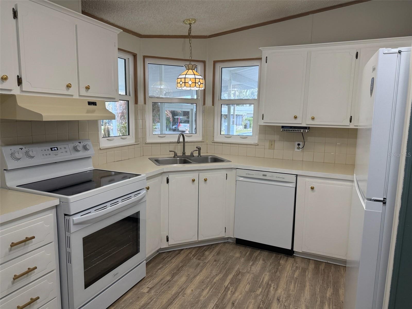 TIMBER LAKE ESTATES - Residential