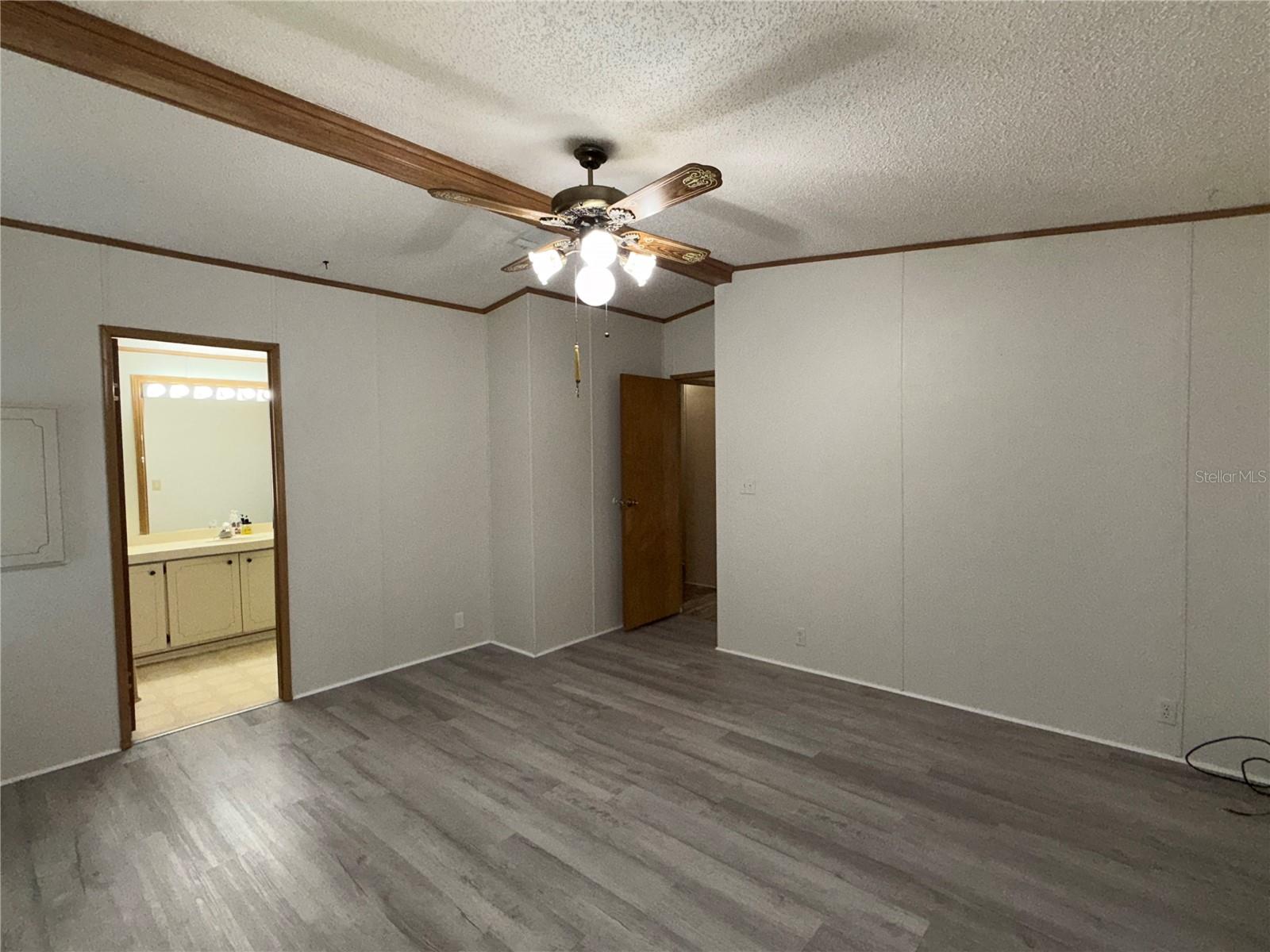 TIMBER LAKE ESTATES - Residential