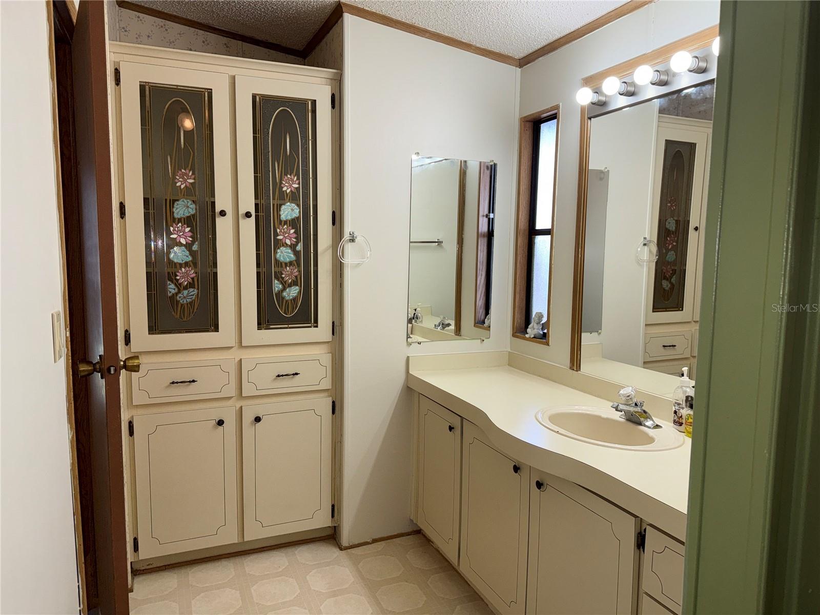 TIMBER LAKE ESTATES - Residential